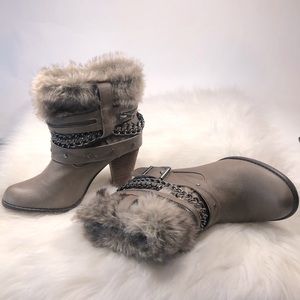 Not Rated Women’s Brown Fur Ankle Boot with Buckle, Zipper & Chain Size 8